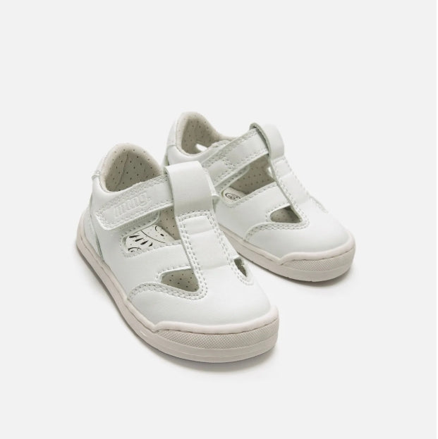 Sandálias Barefoot Free Baby Brancas – MTNG